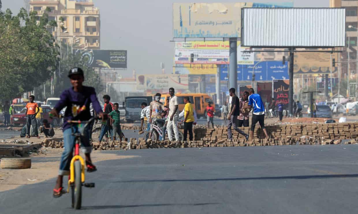 Sudan'da artan gıda fiyatlarına yönelik protestolar nedeniyle yedi bölgede OHAL ilan edildi