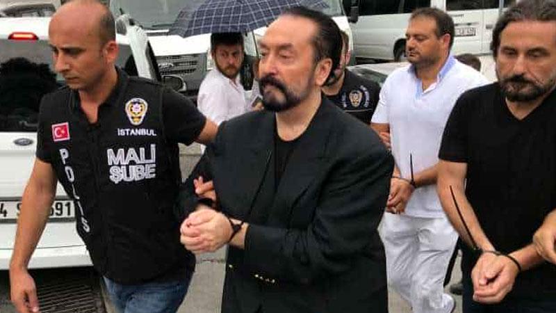 Cumhuriyet yazarı Terkoğlu: Adnan Oktar operasyonu için düğmeye basılma aşamasında Erdoğan'ın oluru alındı, operasyon “bazı bakanlar”dan habersiz yürütüldü