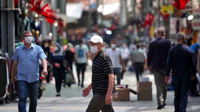 Bilim Kurulu Üyesi Akın: Aşısız toplumlarda, aşı olmayan kişilerde yeni bir varyant çıkma olasılığı var