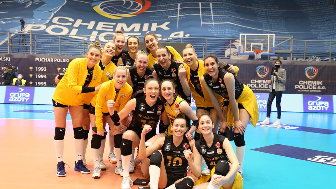 VakıfBank, Polonya'da avantajı kaptı