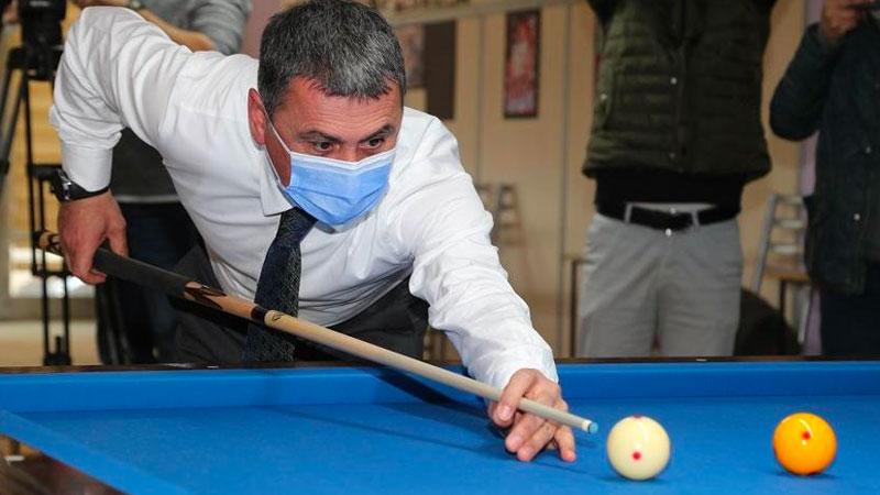 MHP’li belediye 9 milyon liraya bilardo salonu yaptırıyor