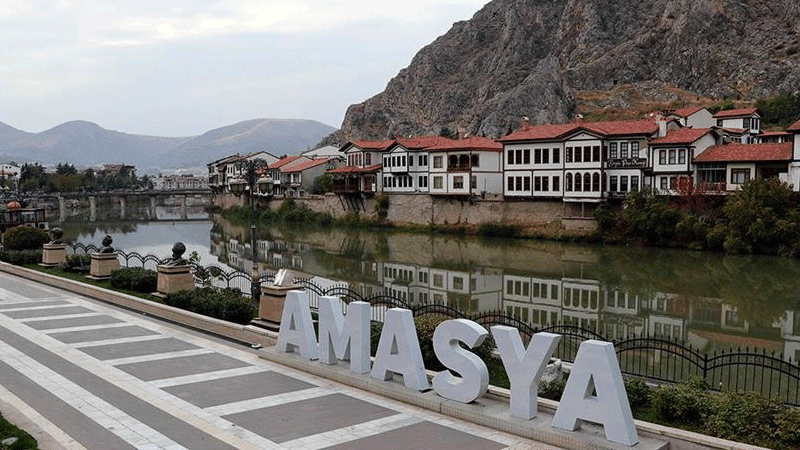 Amasya Valisi'nden çağrı: 14 gün evden çıkmayın