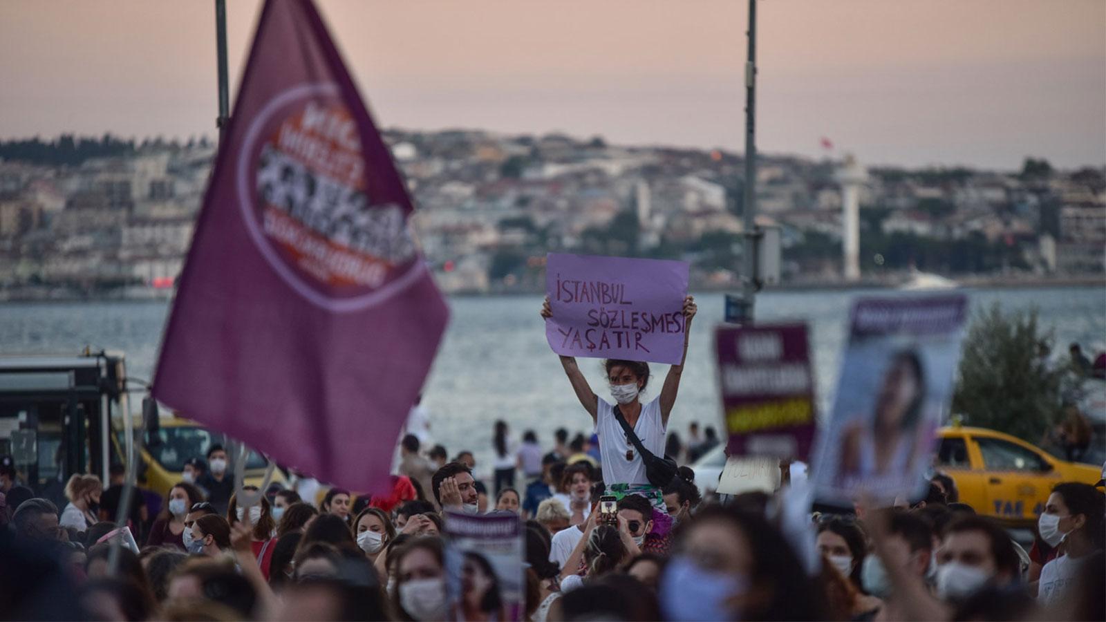 Çiğdem Toker: Kadın hareketi iktidarı zorluyor