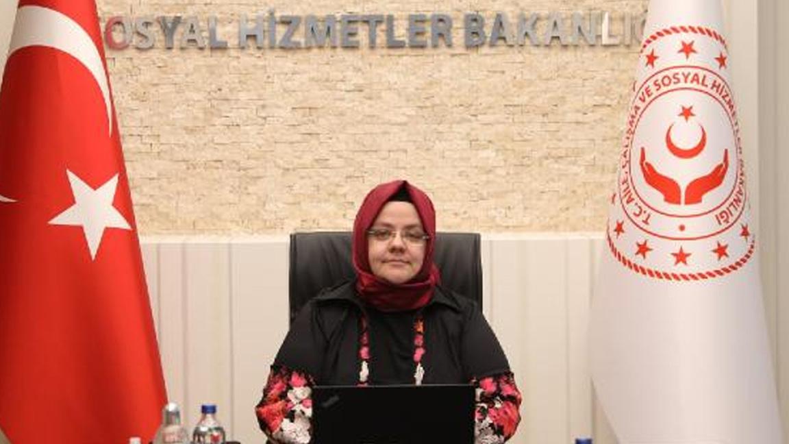 Aile, Çalışma ve Sosyal Hizmetler Bakanı Selçuk: İŞKUR, salgına rağmen 2020'de 830 bini aşkın kişinin işe yerleşmesine aracılık etti