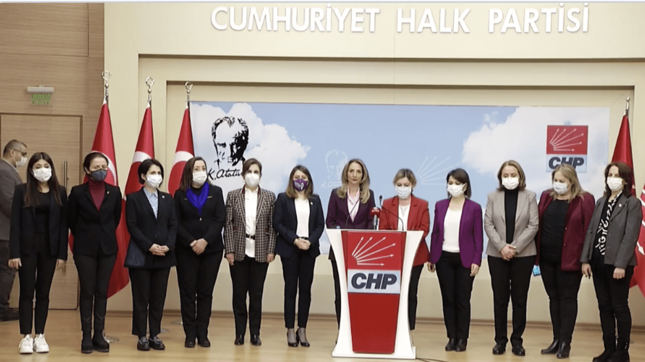 CHP'li kadın yöneticiler: Erdoğan'ın TBMM'yi ve hukuku yok sayarak aldığı İstanbul Sözleşmesi'nden çekilme kararını tanımıyoruz