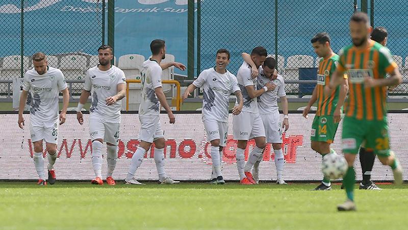 Konyaspor, Alanyaspor'u tek golle geçti