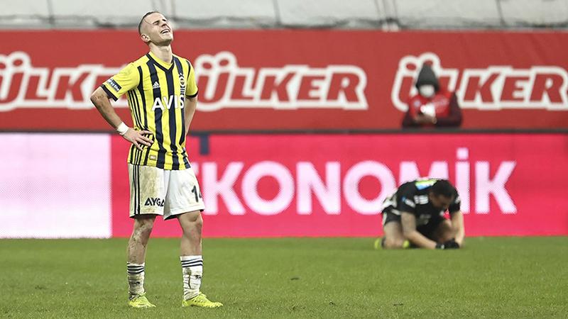 Fenerbahçe bu sezon derbi kazanamadı