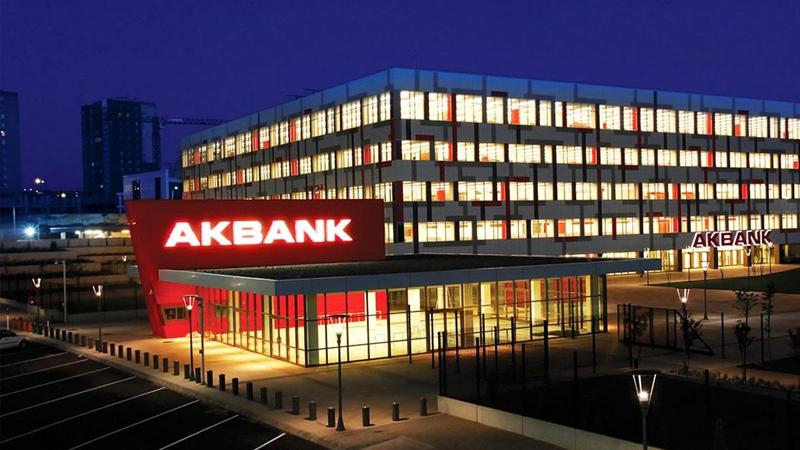 48 saatlik kesinti yaşanmıştı; Akbank'tan "Müşteri bilgileri güvende" açıklaması