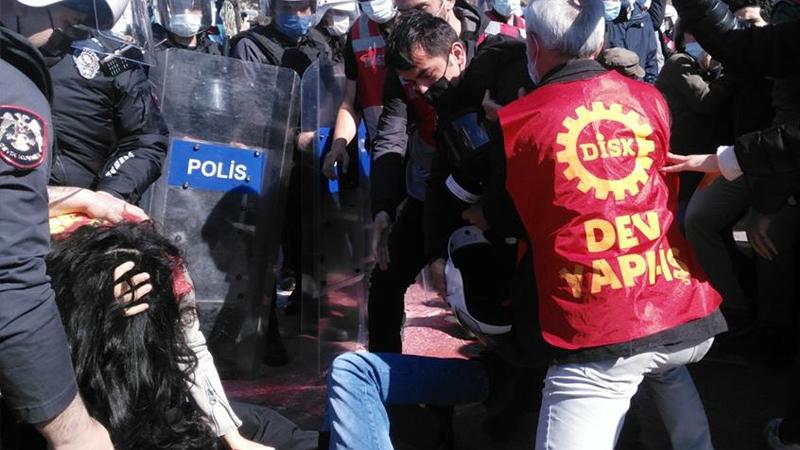 Kadıköy'deki 1 Mayıs çağrısına polis müdahalesi