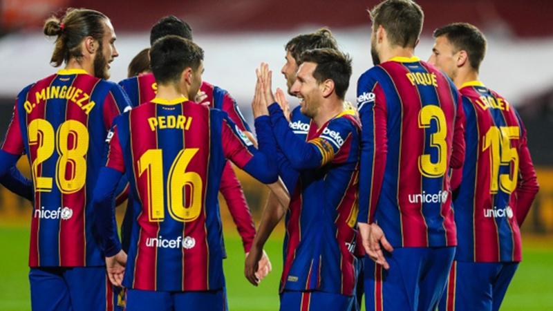 Barcelona 3 puanı 5 golle aldı