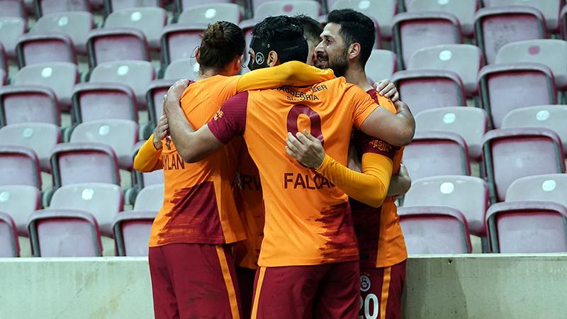 Galatasaray, Emre Akbaba ile zirveye tutundu