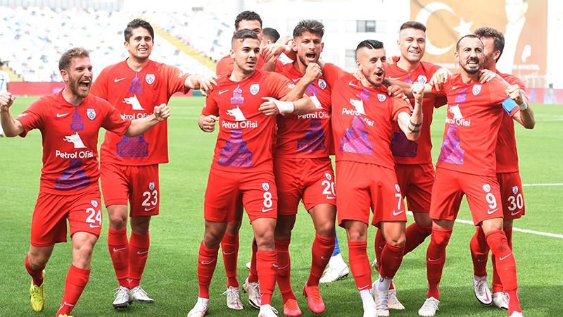 Altınordu, play-off şansını korudu