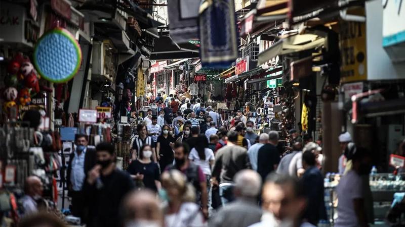 Cumhuriyet yazarı Erdal Sağlam: Türkiye ekonomisinin mevcut iktidar anlayışıyla düzelmesini beklemek hayal