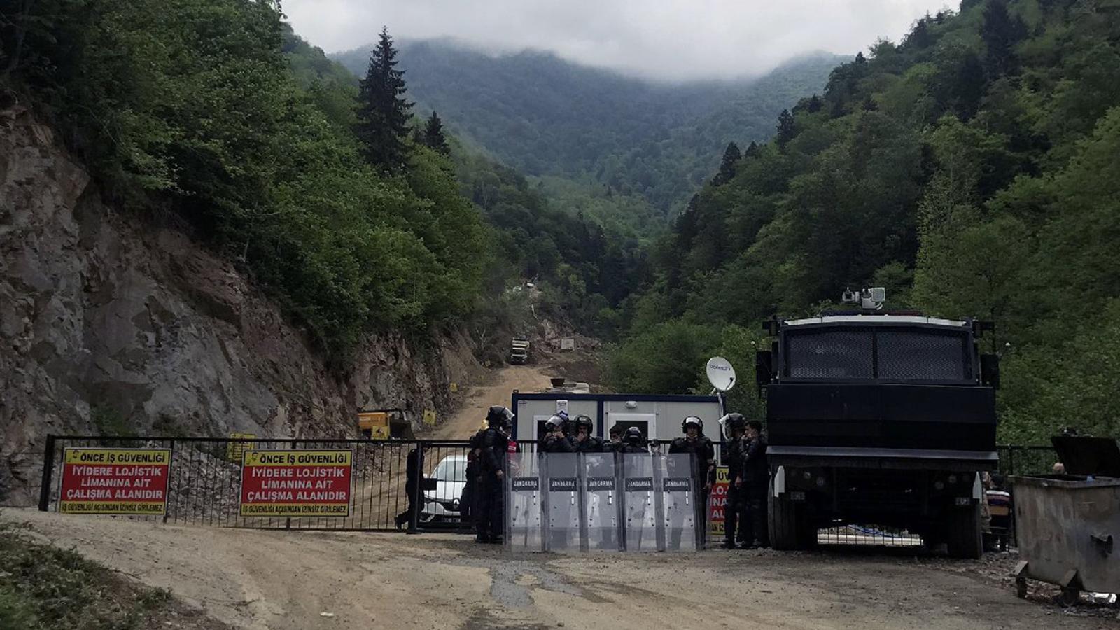 İkizdere’de gazetecilerin görüntü almasına jandarma engeli