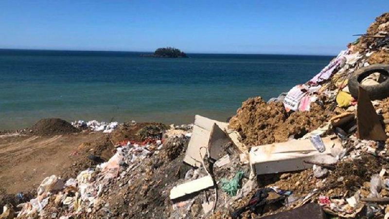 Giresun'da çöp hafriyatı, dolgu için denizde kullanılıyor!