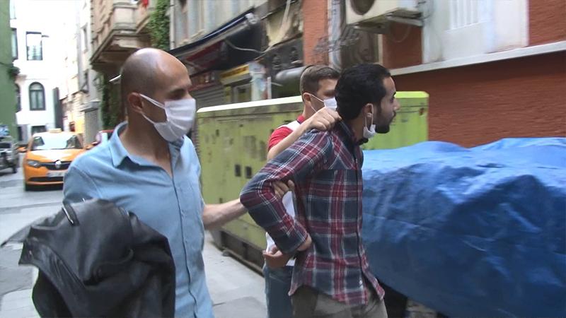 Beyoğlu'nda Filistinli turistin telefonunu çalan Tunuslu yakalandı!