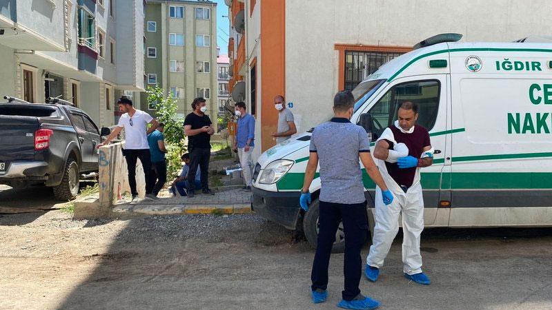 Iğdır'da, apartman bodrumunda oluşturulan özel bölümdeki sandıkta bir kadına ait ceset bulundu