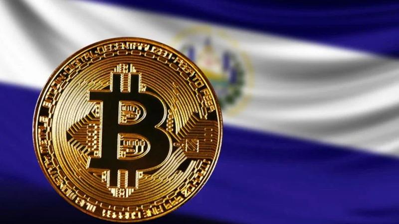 El Salvador'da Bitcoin tedavüle giriyor