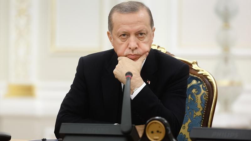 “Erdoğan, belediye başkanlarına verdiği talimatta samimi ise işe kendi hükûmetinin verdiği ihalelerin tutarlarını açıklamakla başlasın”