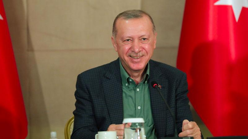 Erdoğan: Yıkılmadık, ayaktayız