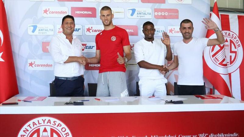 Antalyaspor, Sherel Floranus ve Diogo Sousa ile sözleşme imzaladı