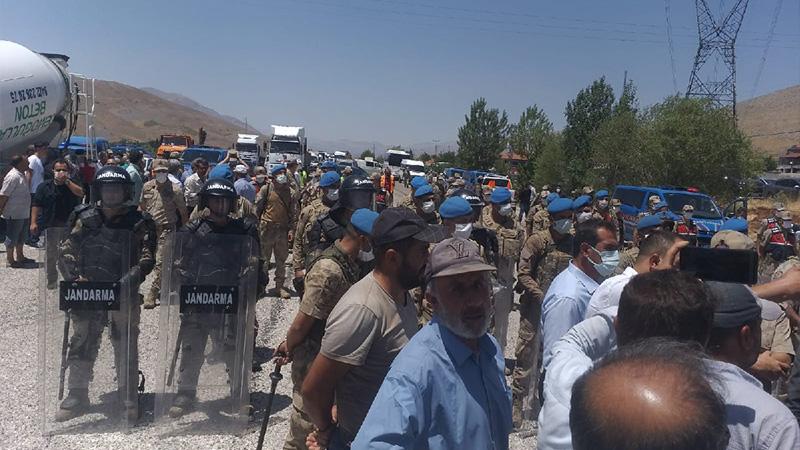 Adıyaman'da eyleme katıldığı için gözaltına alınan 10 tütün üreticisi tutuklandı 