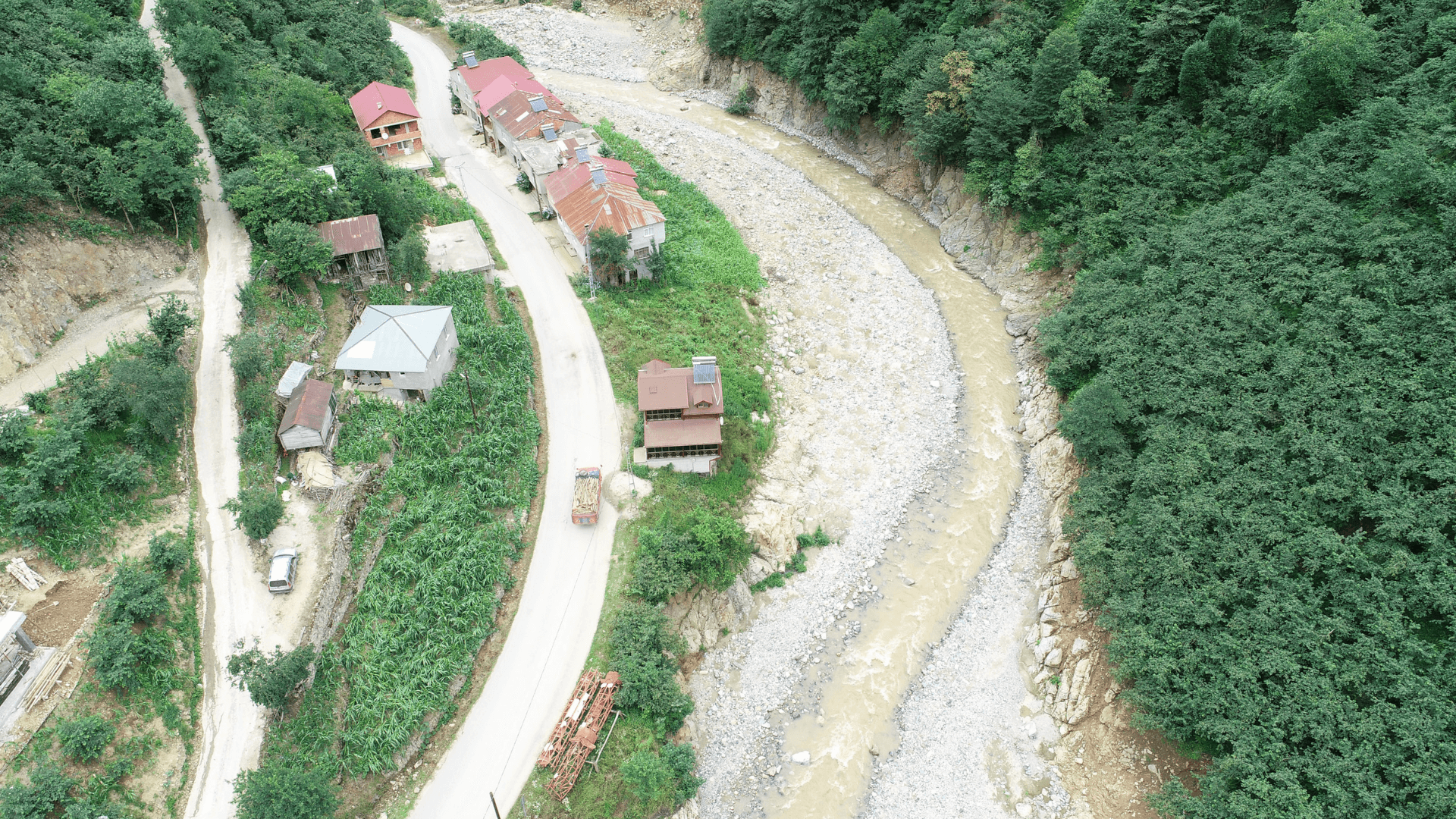 'Tosuncuk' lakaplı Çitlik Bank kurucusu Mehmet Aydın Giresun'da dere yatağına kaçak villa yaptırmış