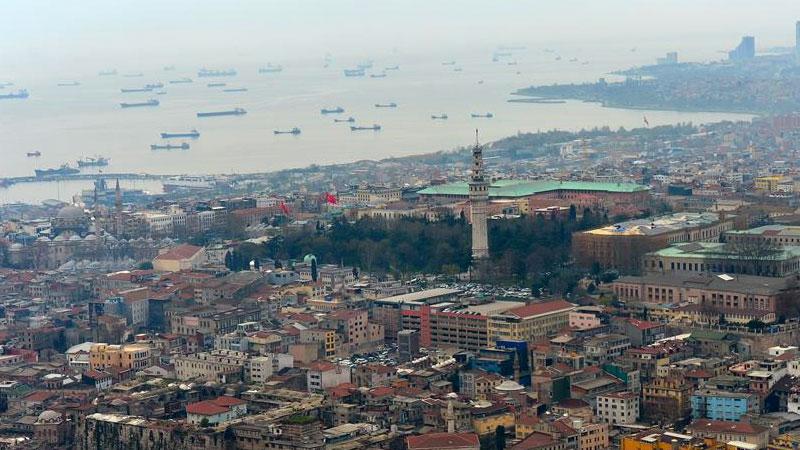 Sözcü yazarı Yılmaz: İstanbul’u parça parça vakıflara geçirdiler