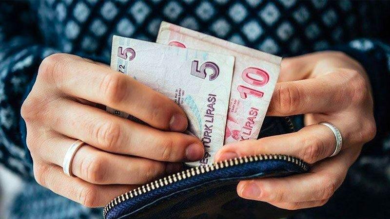 Sözcü yazarı Cansen: Enflasyonla mücadele için artan maliyetler gecikmeden yansıtılmalı; zam enflasyonu yükseltir ama temel sebep olan 'para şişmesini' önler