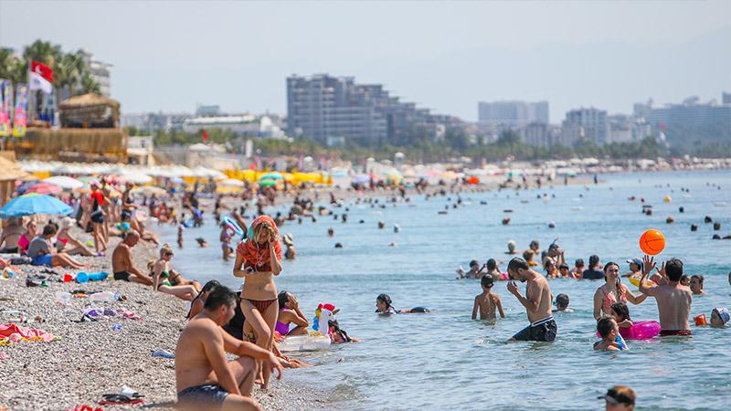 Antalya'da oteller satışları durdurdu; geceliği 20 bin euro olan villalarda bile yer kalmadı! 