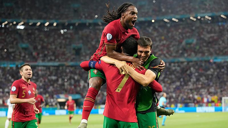 Barcelona, Renato Sanches'in peşinde!