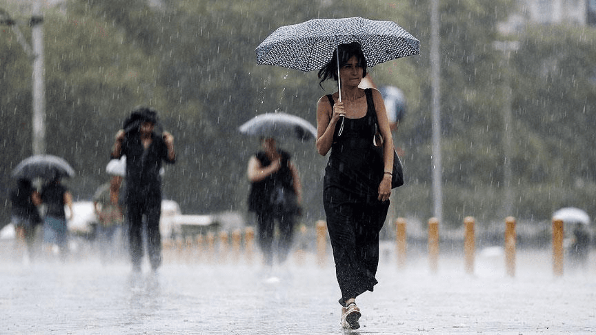 Meteoroloji'den İstanbul ve  5 il için sağanak yağış uyarısı