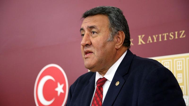 CHP'li Gürer, otoyoldan kaçak geçtiği gerekçesiyle icraya verildi 