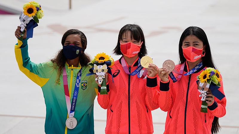 Kaykayda ilk olimpiyat altın madalyası 13 yaşındaki Momiji Nishiya'nın! 