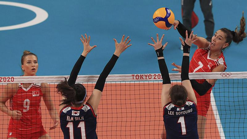 Tokyo 2020 | A Milli Kadın Voleybol Takımı yarı final kapısından döndü