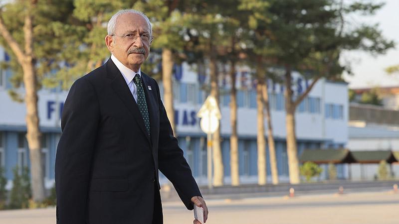 CHP lideri Kemal Kılıçdaroğlu; İstanbul, Eskişehir, Mersin, Adana ve Hatay Büyükşehir Belediye Başkanları ile THK Genel Başkanlığı'nı ziyaret etmişti.