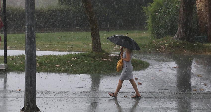 Meteoroloji'den 12 il için kuvvetli sağanak uyarısı