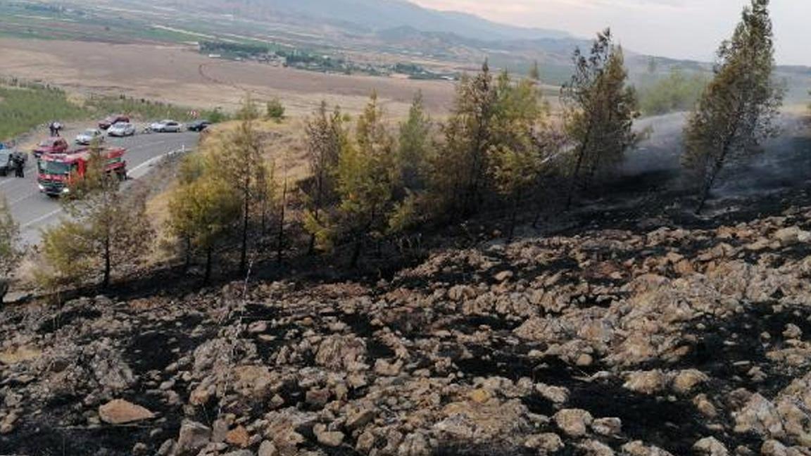 Gaziantep Nurdağı'nda yıldırım düşmesi sonucu ormanda yangın çıktı