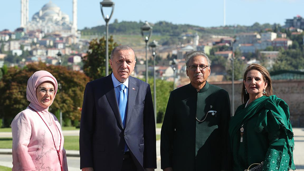 Cumhurbaşkanı Erdoğan, Pakistanlı mevkidaşı Arif Alvi ile görüştü