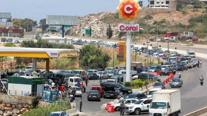 Lübnan'da akaryakıt krizi | Ülkenin en büyük gaz şirketlerinden Coral, bünyesindeki istasyonları kapattı