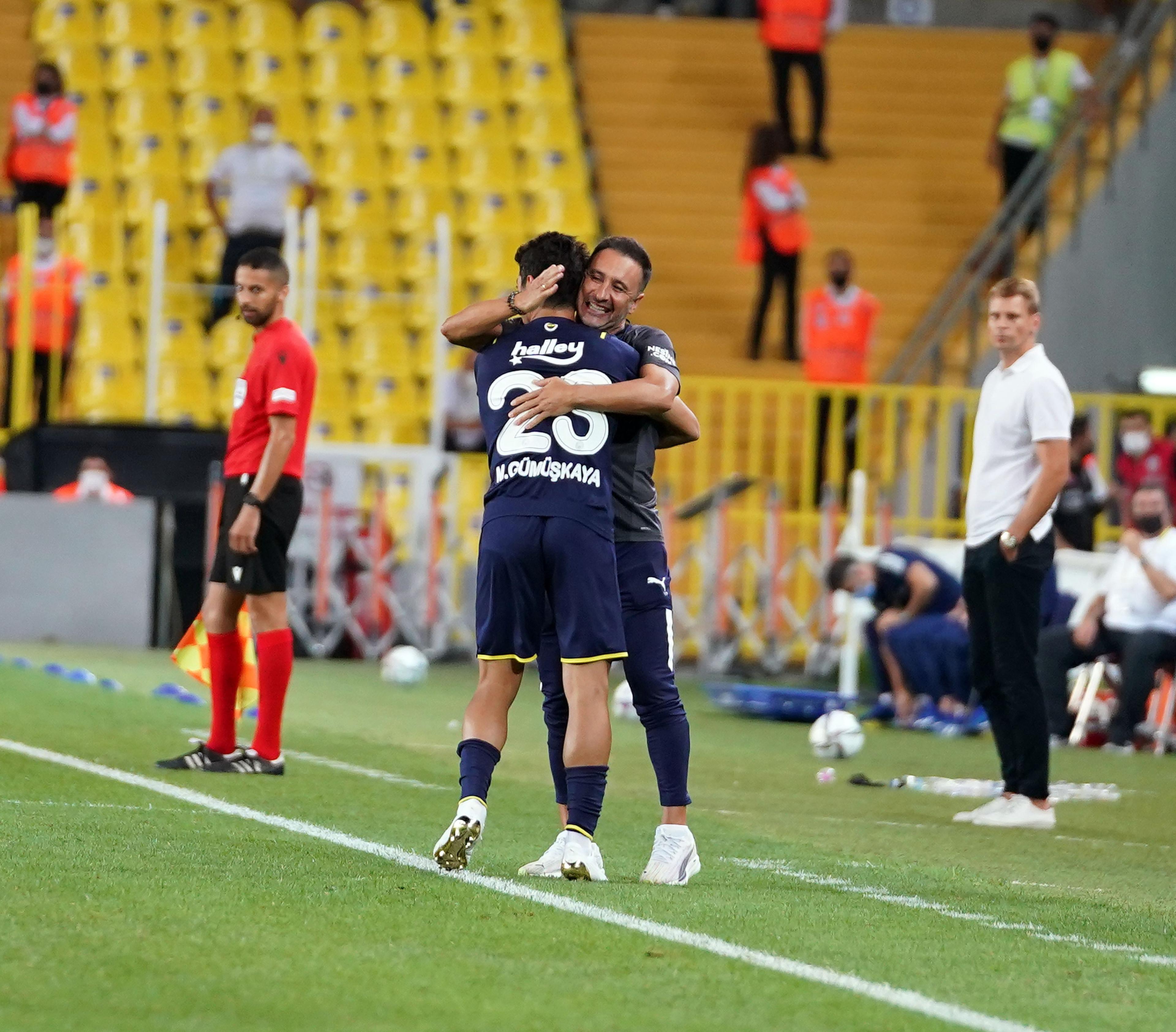 Fenerbahçe-Helsinki maçından kareler