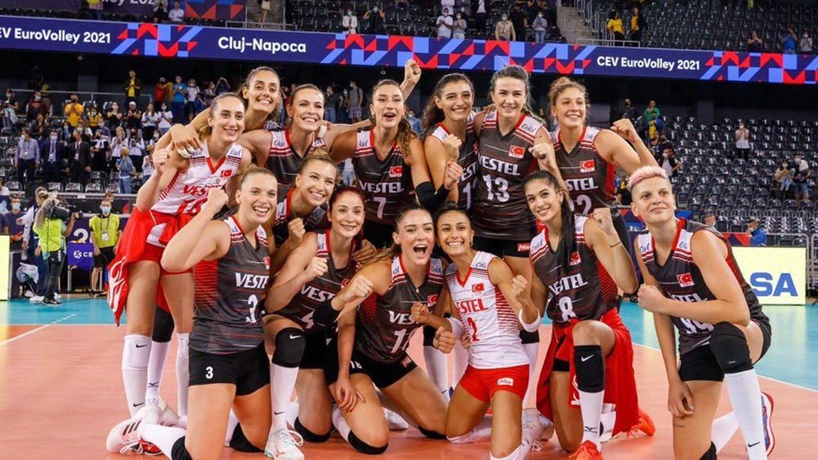 A Milli Kadın Voleybol Takımı'nın Avrupa Şampiyonası yarı finalindeki rakibi Sırbistan oldu