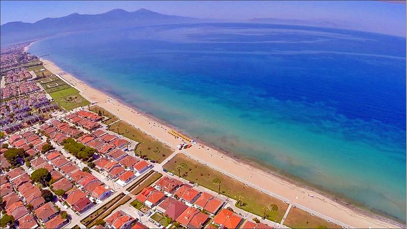 Kuşadası'nda özelleştirme kapsamına alınan araziler Cumhurbaşkanı Kararı ile imara açıldı