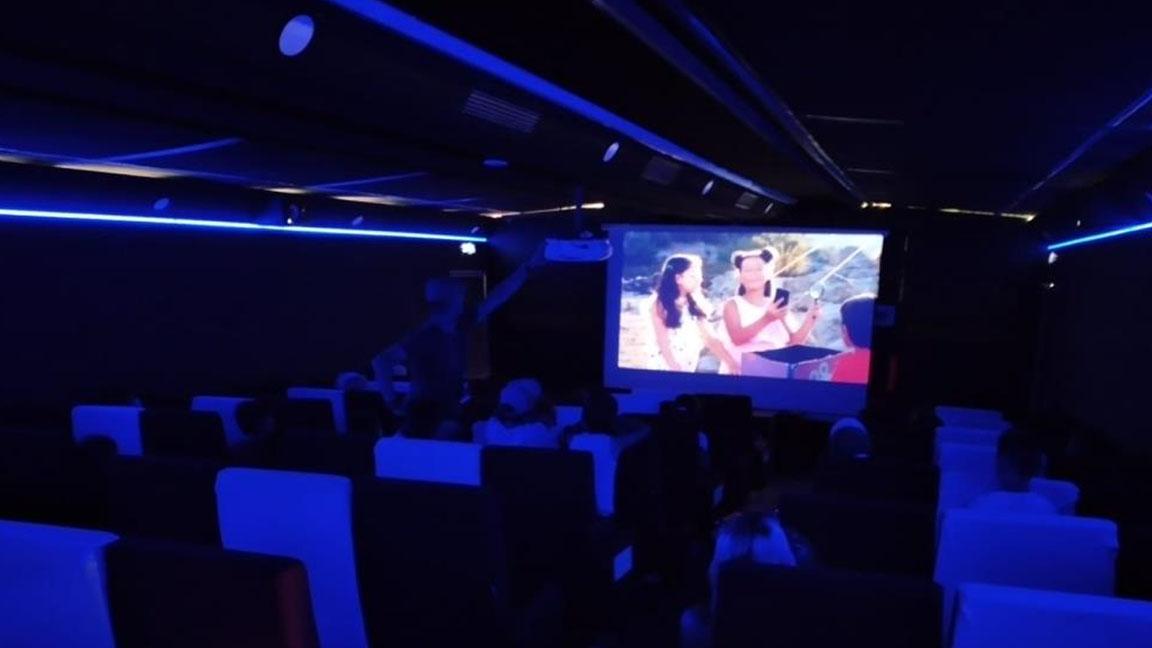 Gezen sinema TIR'ı Beyoğlu’nda