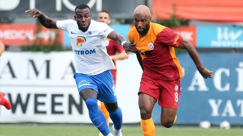 Galatasaray, hazırlık maçında Hagi'nin takımı Farul Constanta'ya 3-1 yenildi