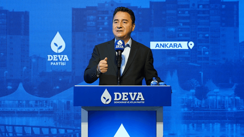 Babacan: Bir söz var "Allah Erdoğan’ı prompterından ayırmasın" diye; ayrılınca kural kalmıyor, temel hukuk ilkeleri kenara itiliyor