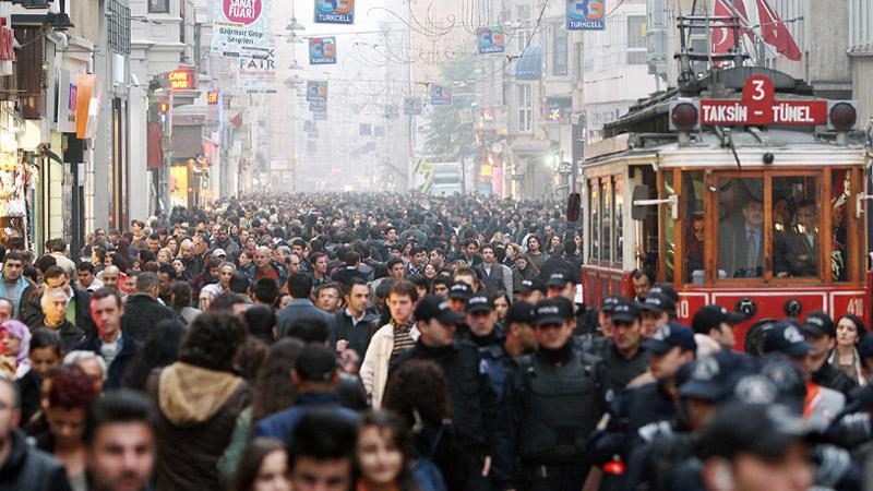 Türkiye, yeni yıla en umutsuz giren insanların yaşadığı üçüncü ülke