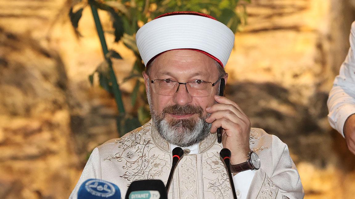 Sözcü yazarı Erkin yazdı: Diyanet'i yöneten isme açılan telefon