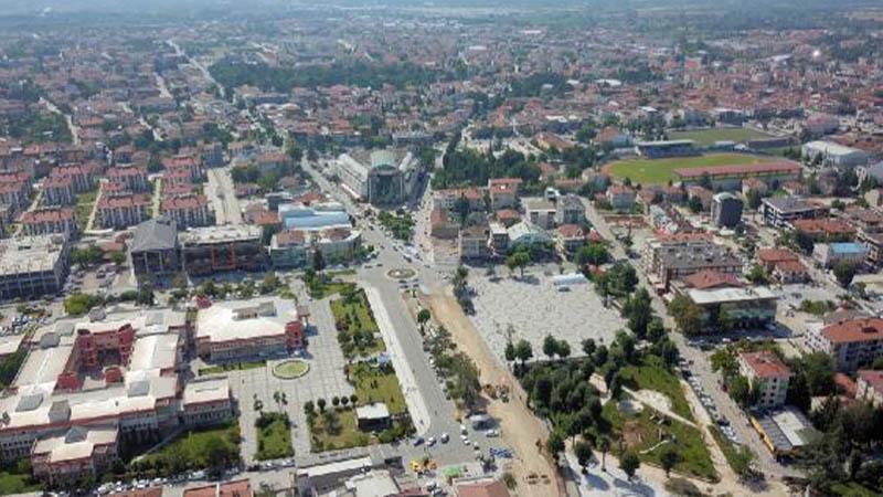 Düzce'de ev sahipleri öğrencilerden 'emlakçıyım' diyerek komisyon alıyor!