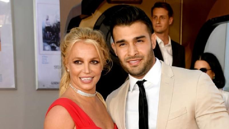 Britney Spears, sosyal medyaya ara verdiğini açıkladı